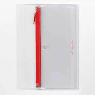 isshoni. ペンケース付ノートカバーPVC A5対応 クリア レッド N1861