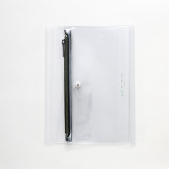 isshoni. ペンケース付ノートカバーPVC B6対応 クリアGR  N1870