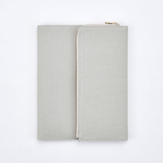 isshoni. ペンケース付手帳ノートカバー帆布 A5 ベージュ N1885