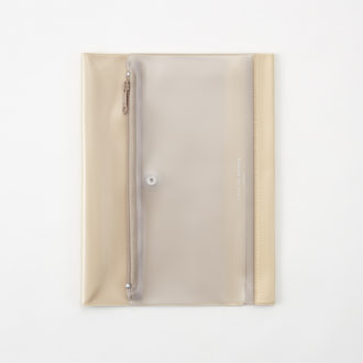 isshoni.ペンケース付きノートカバーPVC A5 Rベージュ N1937